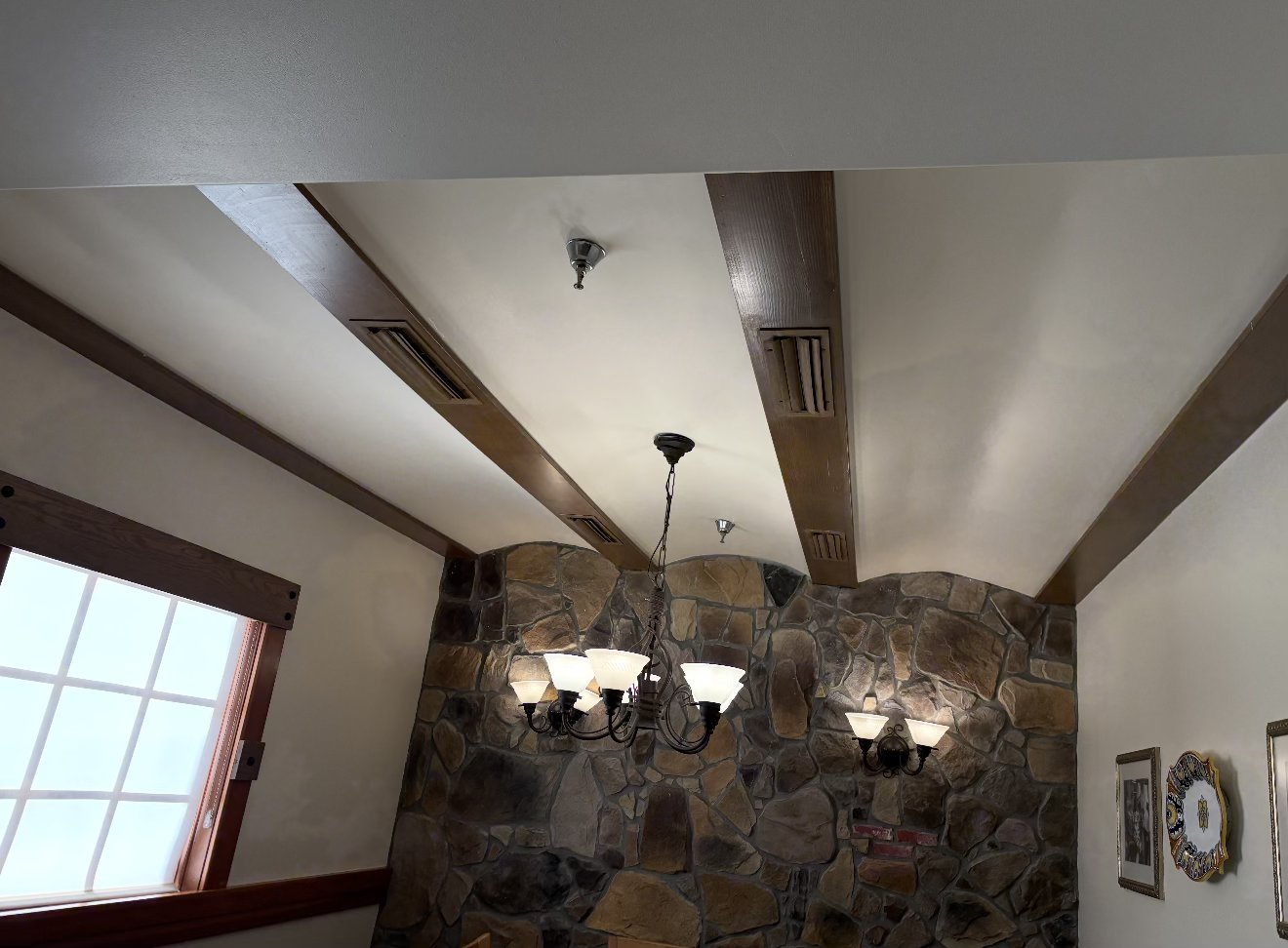 Vaulted Ceiling & Beams