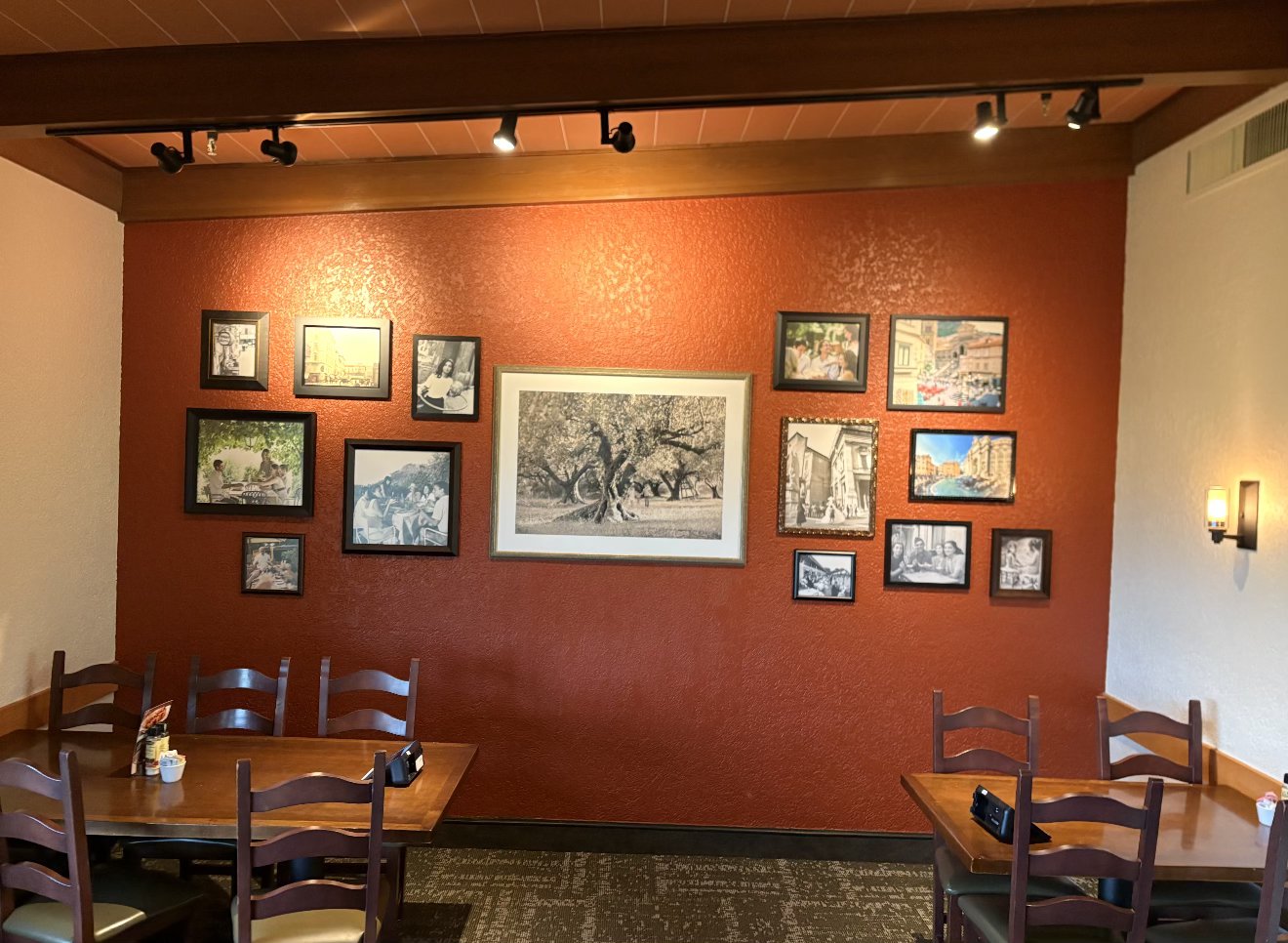 Dining Room Feature Wall