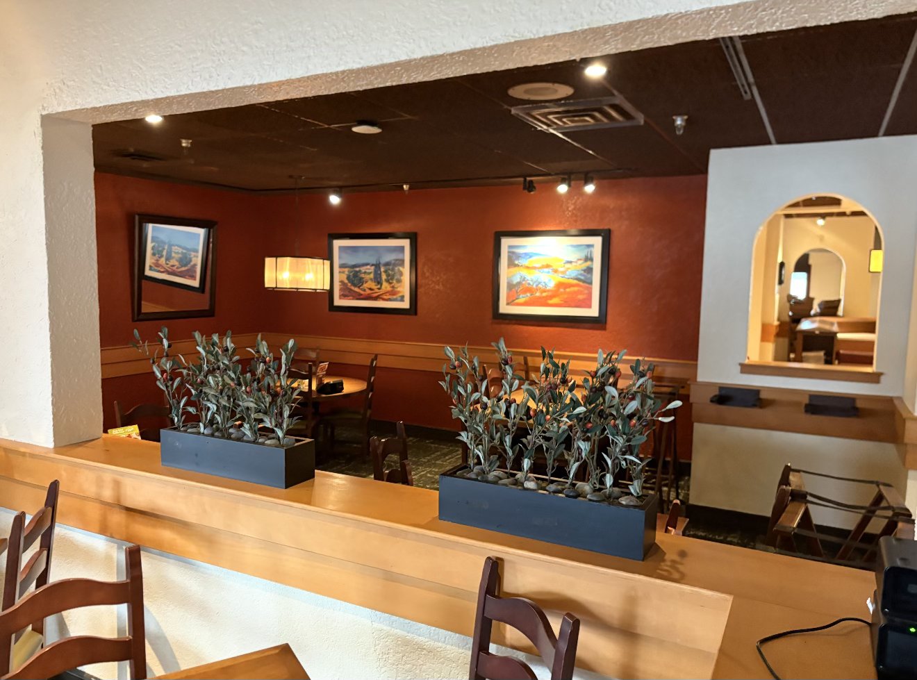 Restaurant Ceiling & Walls